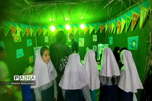 برگزاری یادواره شهدا در مدارس آباده