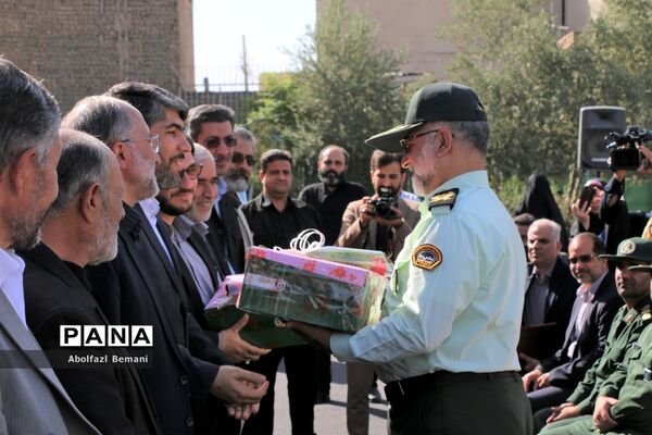 آیین آغاز سال تحصیلی با حضور معاون رئیس جمهوری در قم