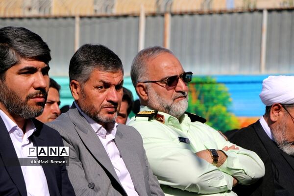 آیین آغاز سال تحصیلی با حضور معاون رئیس جمهوری در قم