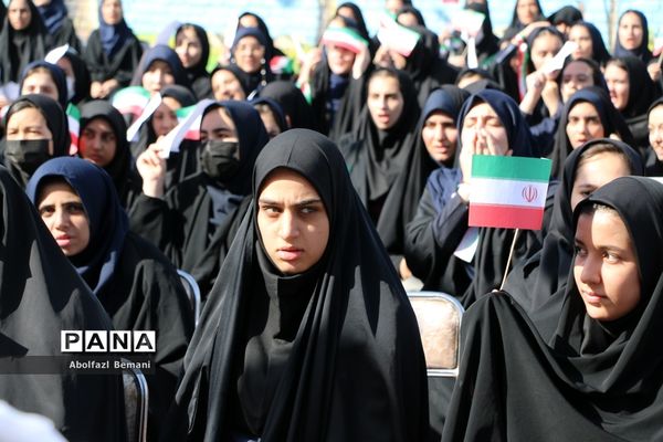 آیین آغاز سال تحصیلی با حضور معاون رئیس جمهوری در قم