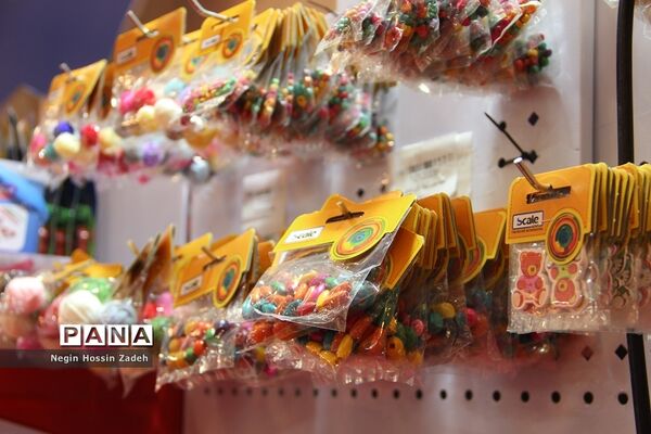 نهمین نمایشگاه ایران نوشت‌ درکانون پرورش فکری کودکان و نوجوانان