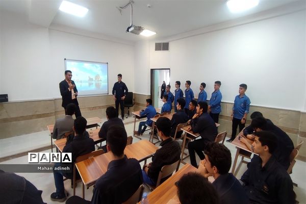 افتتاح هوشمندترین ساختمان شهید نوچمنی دبیرستان استعدادهای درخشان علامه حلی۲ در شهر جدید پرند