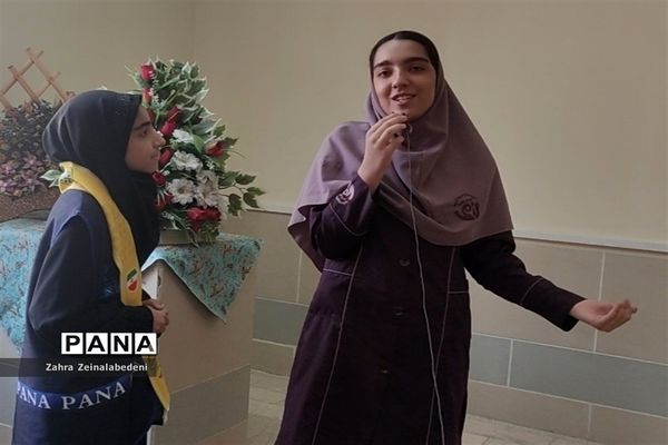 آیین و مانور بازگشایی مدارس در دبیرستان هیات امنایی بهرام رزمی