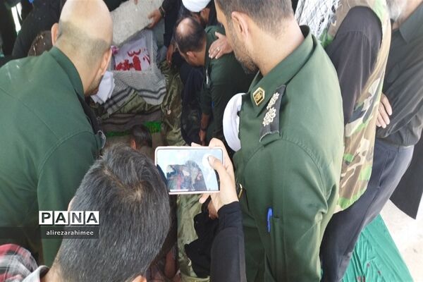 تشیع پیکر مطهر شهید گمنام در شهرستان فیروزکوه