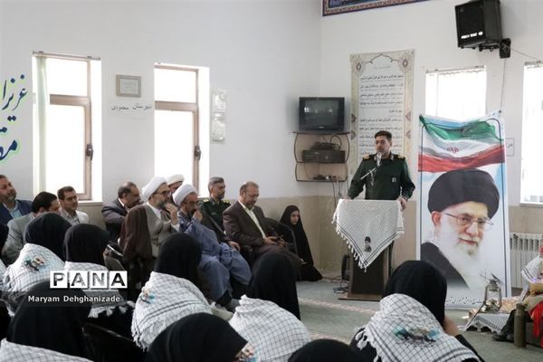 نواخته شدن زنگ مهر و مقاومت در مدارس شهرستان مهریز