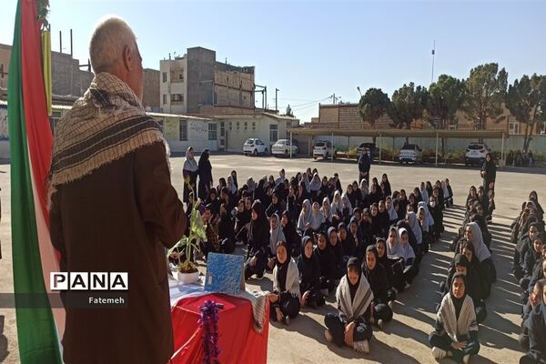 نواختن زنگ نماز، ایثار و مقاومت همزمان با آغاز سال تحصیلی جدید در دبیرستان برادران طباطبایی