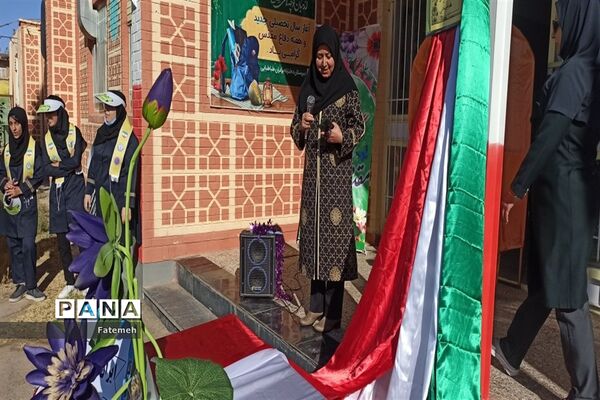نواختن زنگ نماز، ایثار و مقاومت همزمان با آغاز سال تحصیلی جدید در دبیرستان برادران طباطبایی