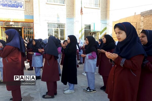 برگزاری صبحگاه انتظار در دبستان شهیدان صافی ابرکوه