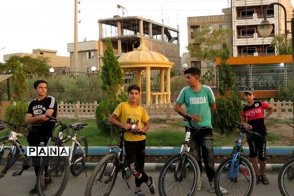 برگزاری همایش دوچرخه‌سواری در قیامدشت
