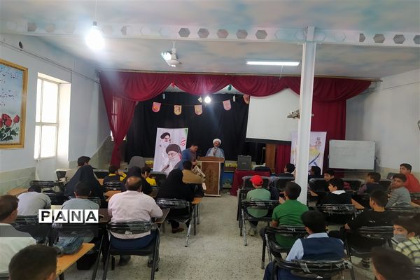 جشن آغاز سال تحصیلی در دبیرستان تازه تاسیس میثاق