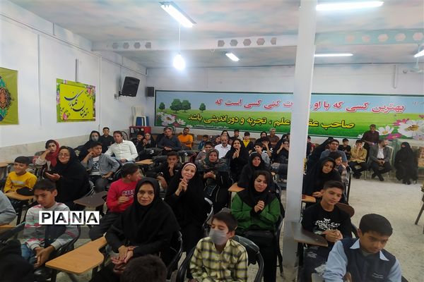 جشن آغاز سال تحصیلی در دبیرستان تازه تاسیس میثاق