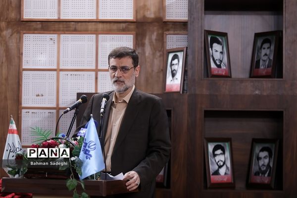 مراسم رونمایی از صدو چهل شهید، صدو چهل روایت