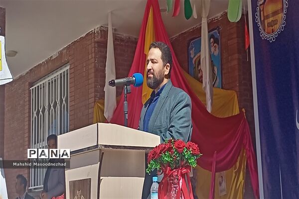 آیین نواختن زنگ مهر و مقاومت وَ مهر مهدوی در هنرستان علامه طباطبایی شهرستان تربت حیدریه