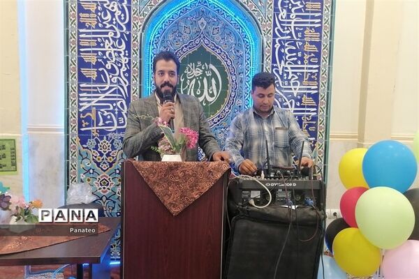 آیین ولایت امام زمان (عج) در مدارس شهرستان‌قرچک
