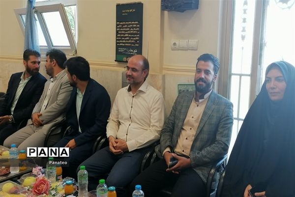 آیین ولایت امام زمان (عج) در مدارس شهرستان‌قرچک