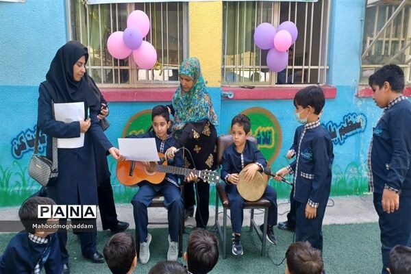 جشن آغاز امامت حضرت ولی عصر در دبستان پسرانه فرهنگ منطقه ۱۳