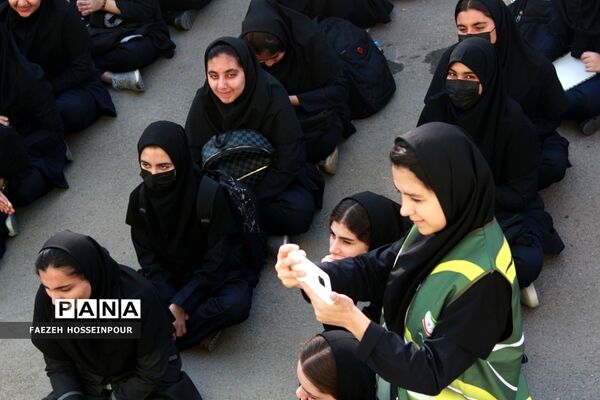 جشن بازگشایی مدارس و آغاز امامت امام دوازدهم در بهارستان‌2