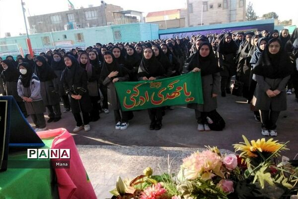 جشن آغاز امامت حضرت ولی عصر(عج) در دبیرستان نمونه دولتی اندیشه شهرستان کاشمر