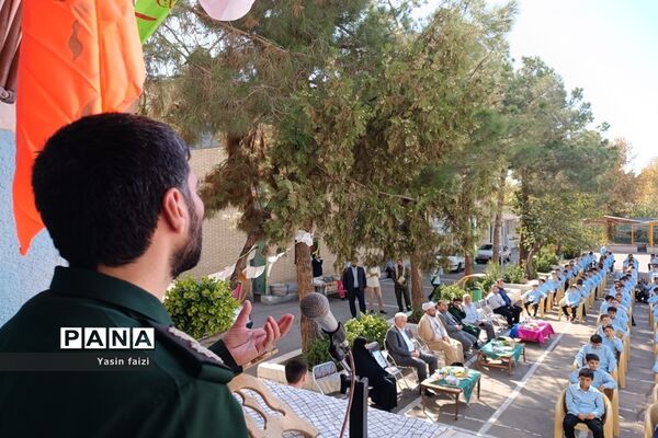 گرامیداشت هفته دفاع مقدس در مدارس متوسطه اول منطقه 16 تهران