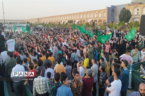 تجدید بیعت مردم اصفهان با امام زمان (عج)