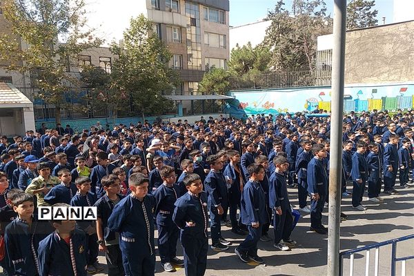 جشن شور عاطفه‌ها در دبستان پسرانه امت منطقه ۴