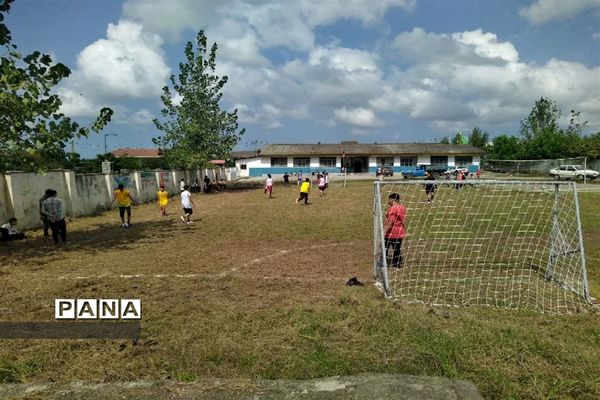 مسابقات مینی فوتبال در محمودآباد