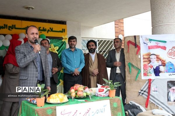 شور عاطفه‌ها در مدارس گلوگاه