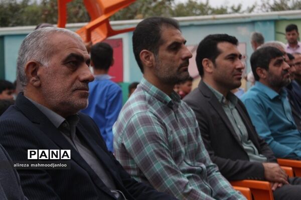 شور عاطفه‌ها در مدارس گلوگاه