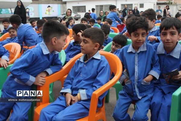 شور عاطفه‌ها در مدارس گلوگاه