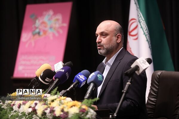 نشست خبری سی و پنجمین جشنواره بین المللی فیلم‌های کودکان و نوجوانان