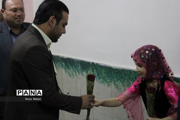 جشن عاطفه‌ها در ناحیه یک بهارستان