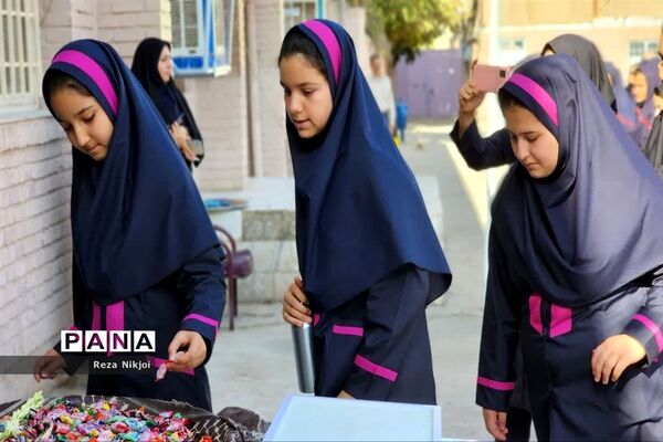 حضور خادمان جمکران در مدارس ناحیه یک بهارستان