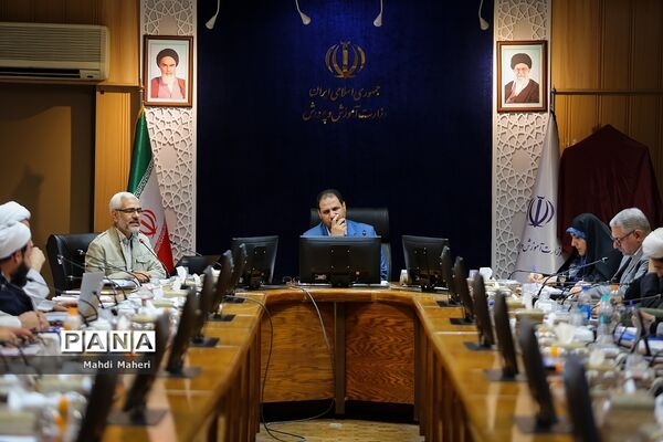 دیدار وزیرآموزش و پرورش با هیات امنای سازمان ملی تعلیم و تربیت کودک