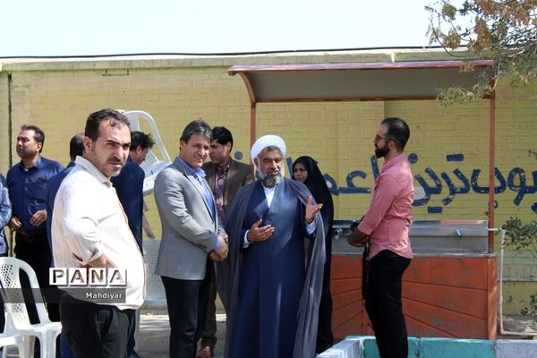 آیین افتتاحیه زمین چمن مصنوعی مدرسه شاه صاحب در شهر جوادآباد