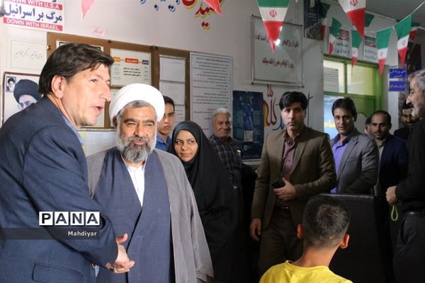 آیین افتتاحیه زمین چمن مصنوعی مدرسه شاه صاحب در شهر جوادآباد