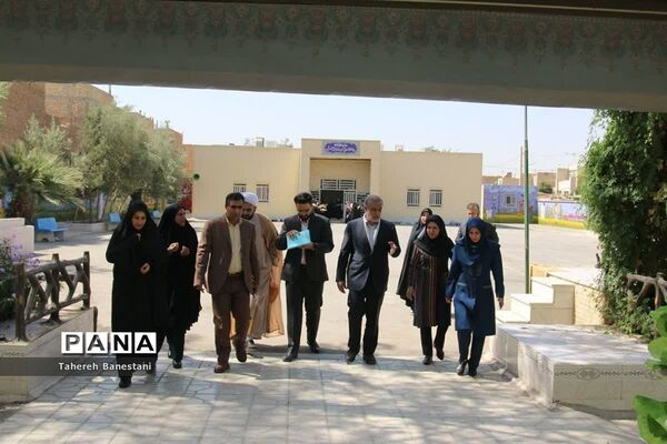 آیین آغاز سال تحصیلی مدرسه دخترانه عفت با حضور نماینده مردم یزد در مجلس شورای اسلامی