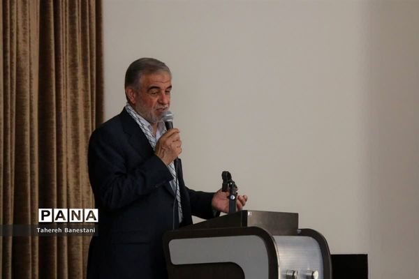 آیین آغاز سال تحصیلی مدرسه دخترانه عفت با حضور نماینده مردم یزد در مجلس شورای اسلامی