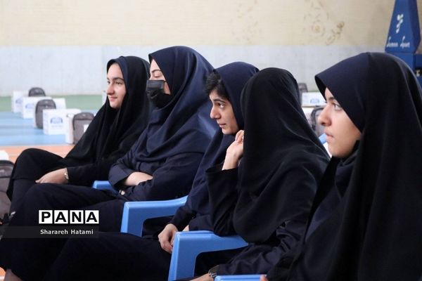 توزیع بسته‌های معیشتیِ مشق احسان