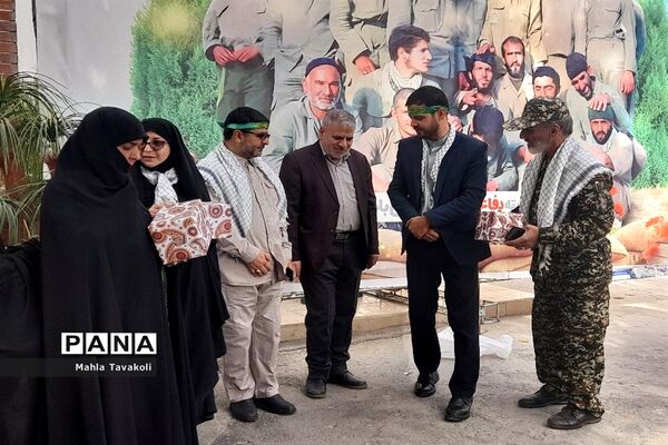 مراسم صبحگاه مشترک به مناسبت گرامیداشت هفته دفاع مقدس