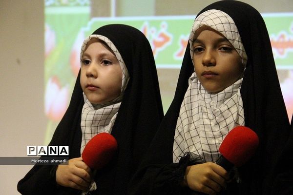 تقدیر از خانواده‌های شهدا، جانبازان و رزمندگان به‌مناسب هفته‌ دفاع‌مقدس در شهرری