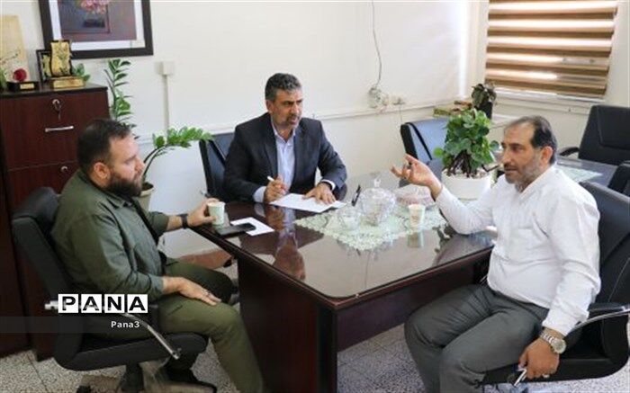 دانش‌آموزان باید با تفکر بسیجی تربیت شوند