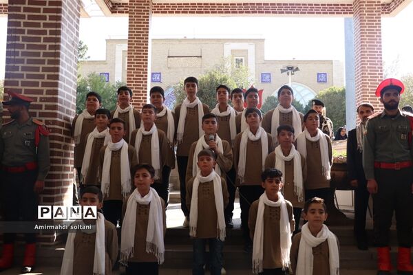 غبارروبی مزار شهدا در تبریز