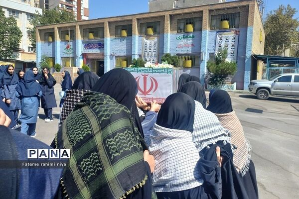 تشییع پیکر مطهر شهید گمنام در دبیرستان تربیت رودهن