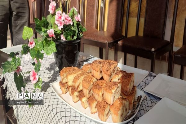 مراسم گرامیداشت هفته دفاع مقدس در مدرسه شاهد کوثر رباط کریم