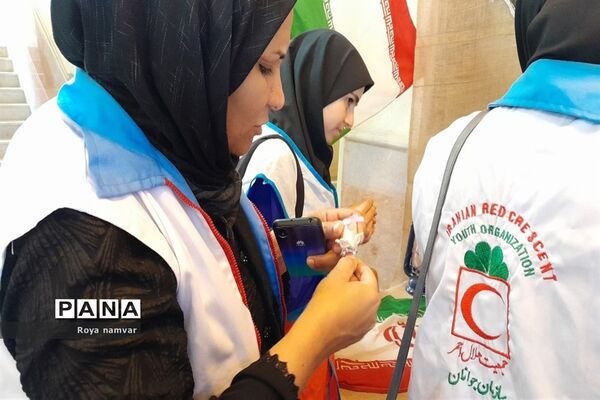 نمایشگاه دفاع مقدس جوانان جمعیت هلال احمر مانه و سملقان