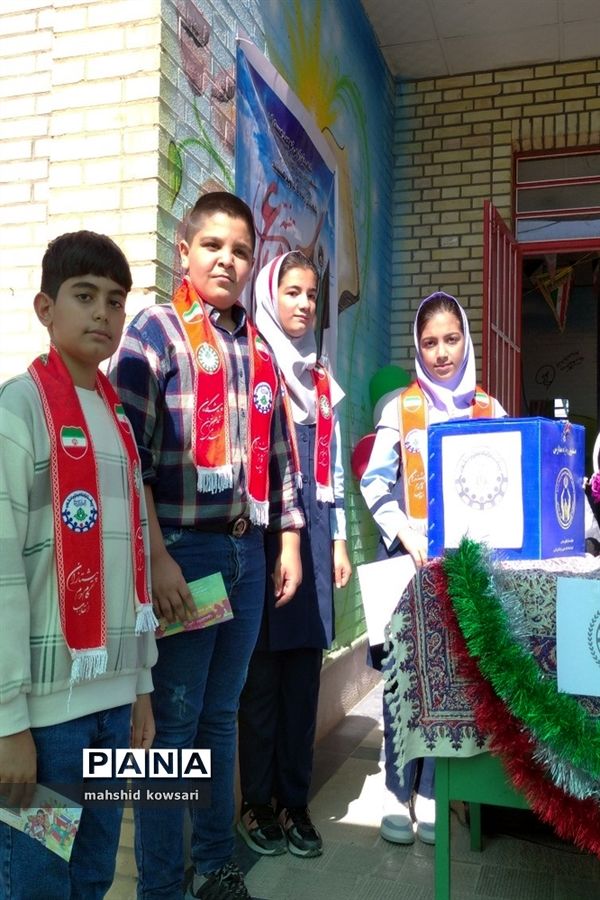 برگزاری جشن عاطفه‌ها در منطقه کامفیروز