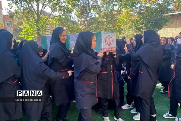 تشییع شهید گمنام در مدارس دخترانه رودهن