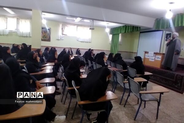 تشییع شهید گمنام در مدارس دخترانه رودهن