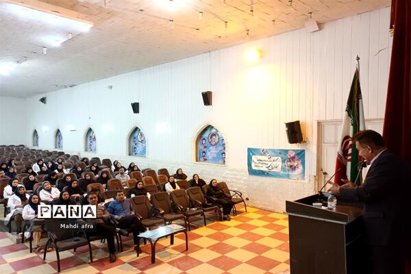 کارگاه توانمند‌سازی مراقبین سلامت مدارس قطب ۶ استان خوزستان