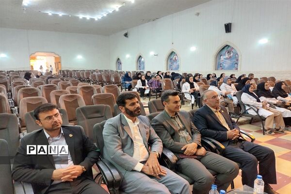 کارگاه توانمند‌سازی مراقبین سلامت مدارس قطب ۶ استان خوزستان